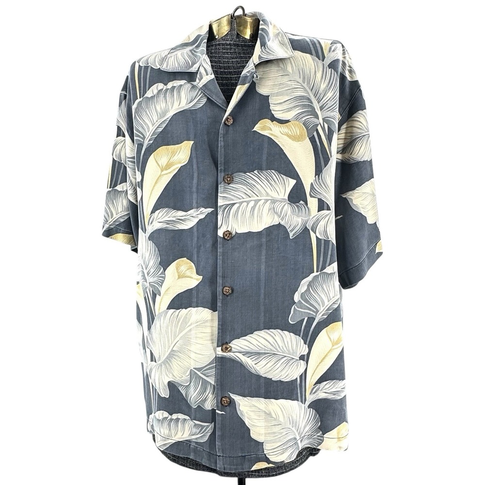 Tommy Bahama Short Sleeve Hawaiian Shirt Mens Medium Multicolor Floral 100% Silk